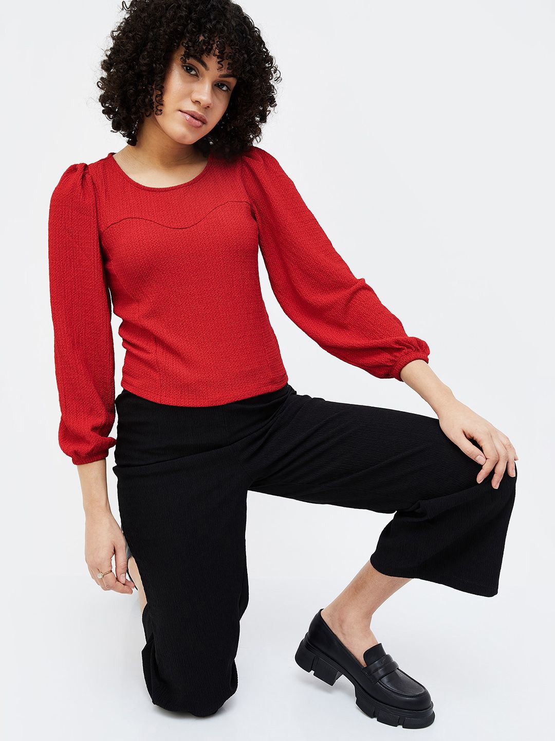 

Ginger by Lifestyle Solid Cherry Red Round Neck Puff Sleeves Top