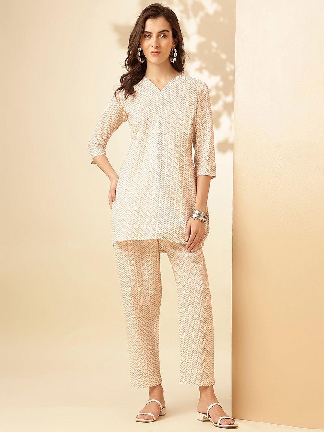 

Saanjh Geometric Printed V-Neck Tunic With Trousers Co-Ords, White