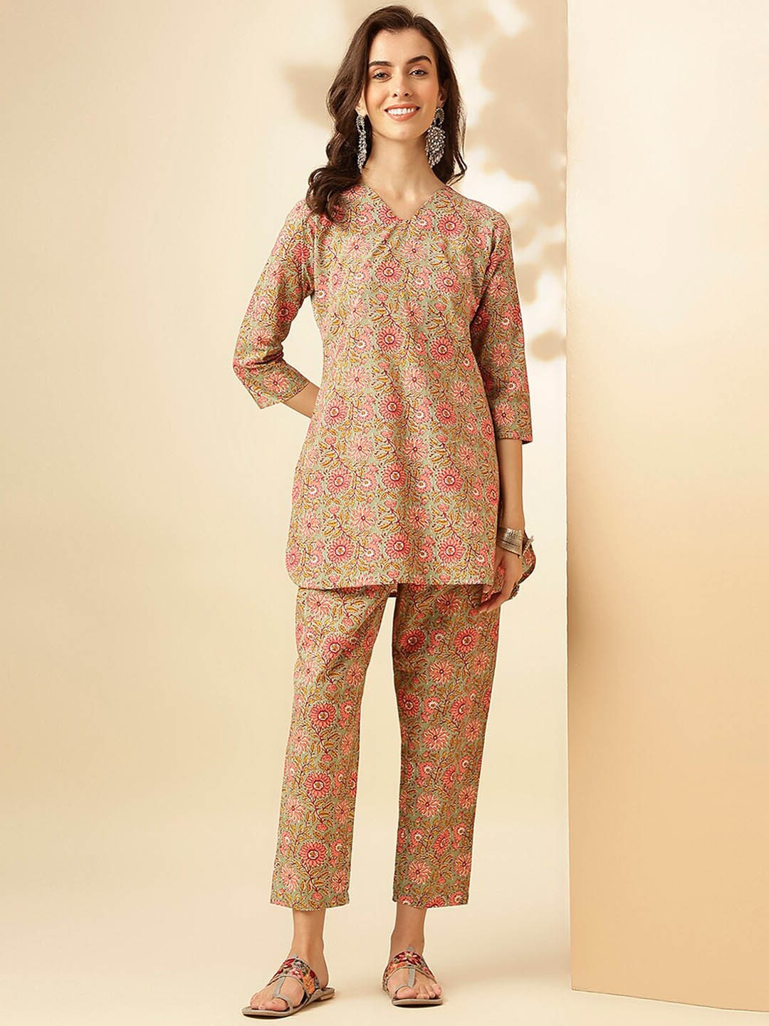 

Saanjh Green & Pink Printed V-Neck Tunic & Trouser