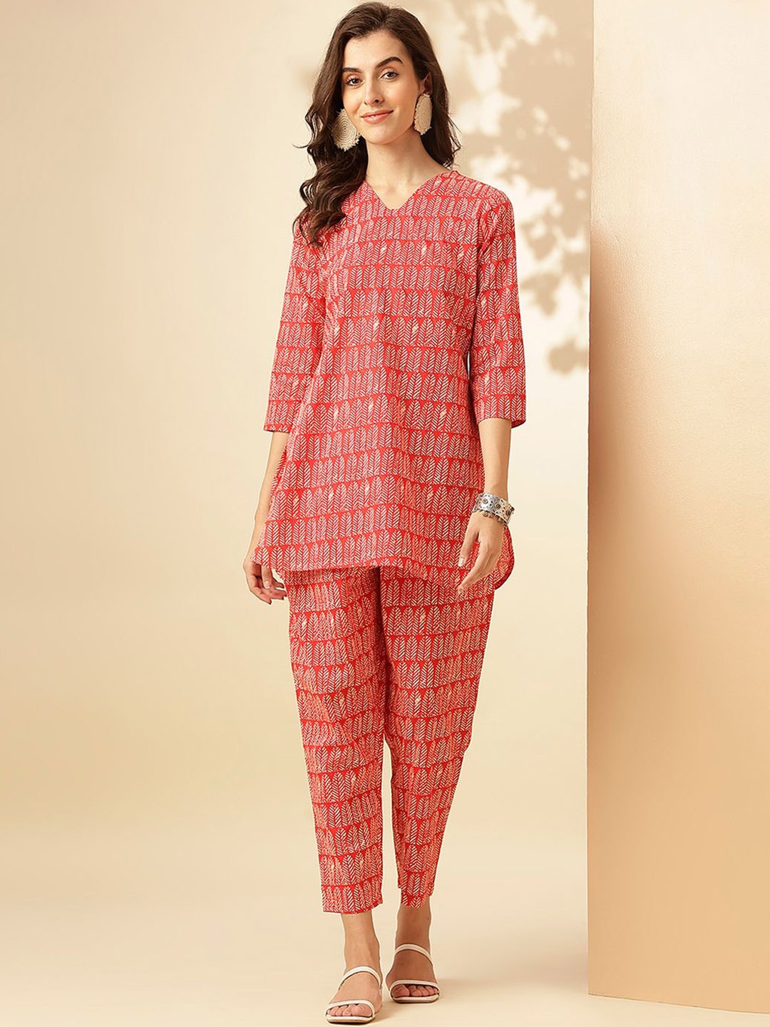 Saanjh Red & White Printed V-Neck Tunic With Trouser