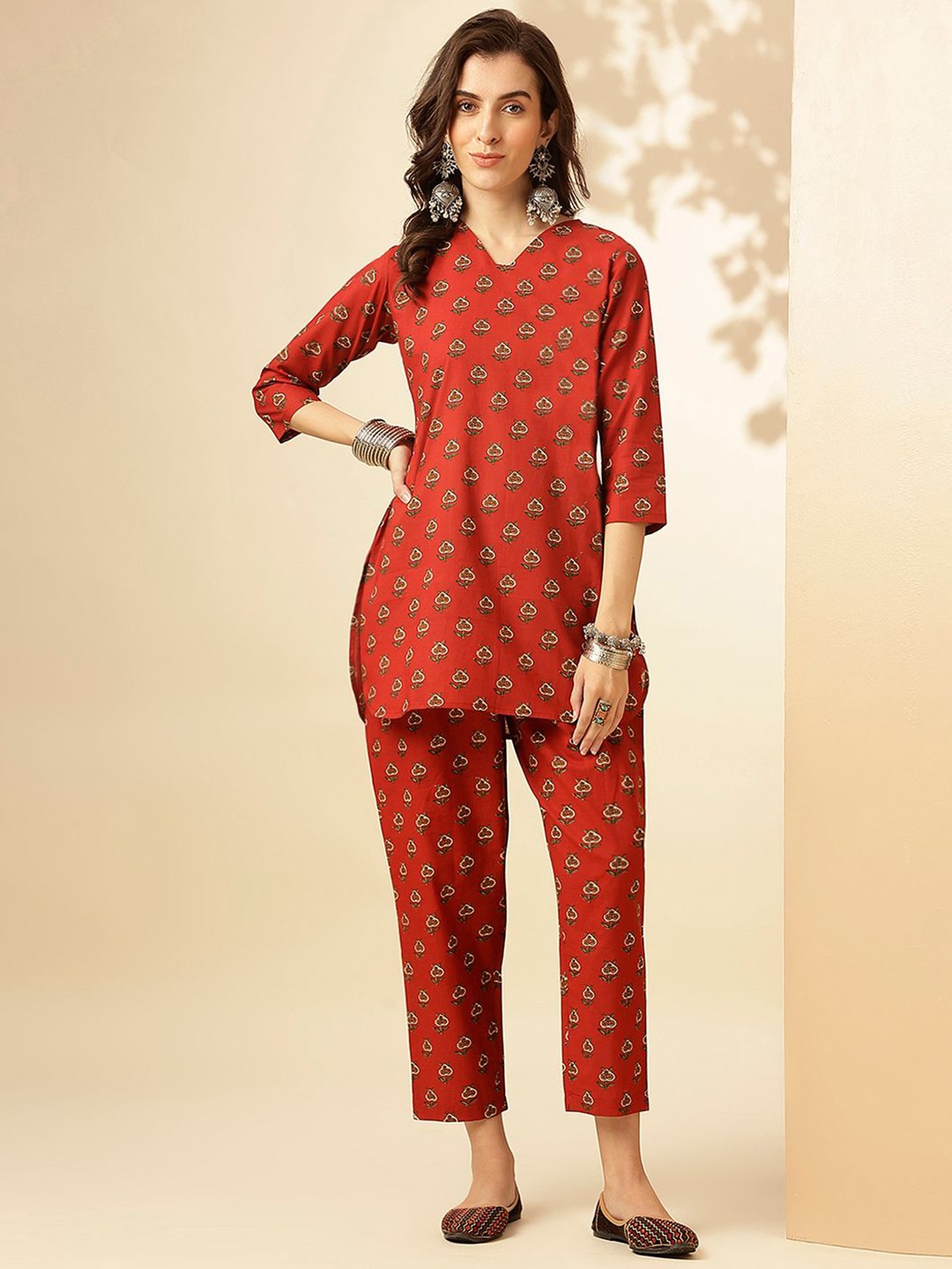 

Saanjh Floral Printed V Neck Tunic With Trousers, Red