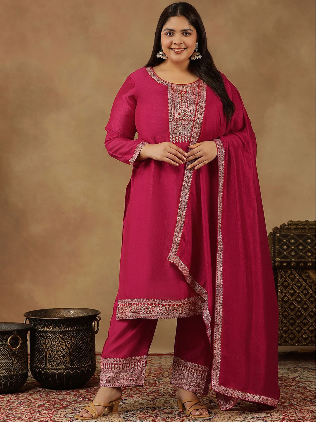 

INDDUS PLUS Size Ethnic Motifs Embroidered Thread Work Kurta Trousers & With Dupatta, Magenta