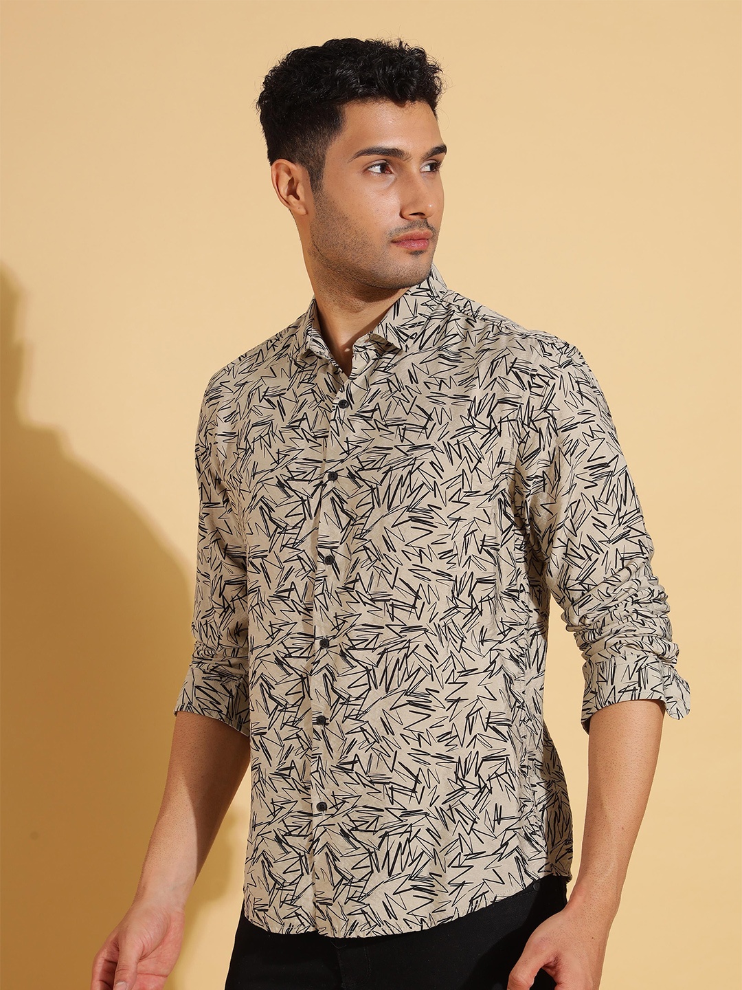 

HERE&NOW Men Slim Fit Abstract Printed Casual Shirt, Beige