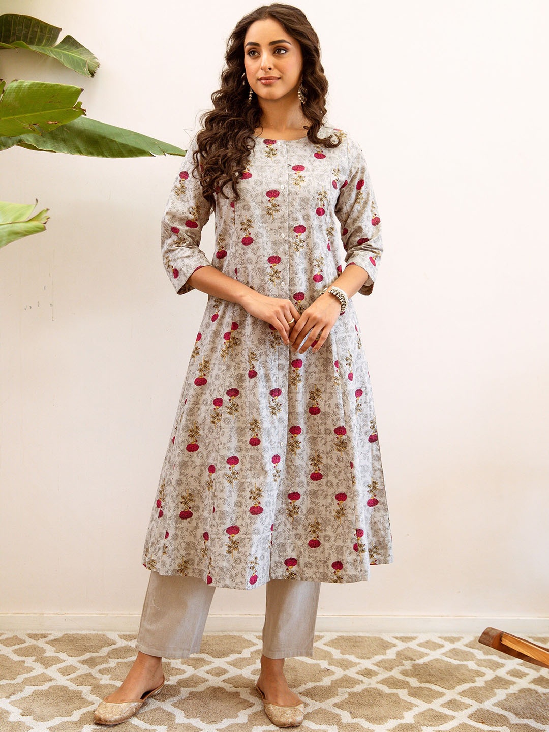 

KALINI Floral Printed Round Neck A-line Kurta with Palazzos, Grey