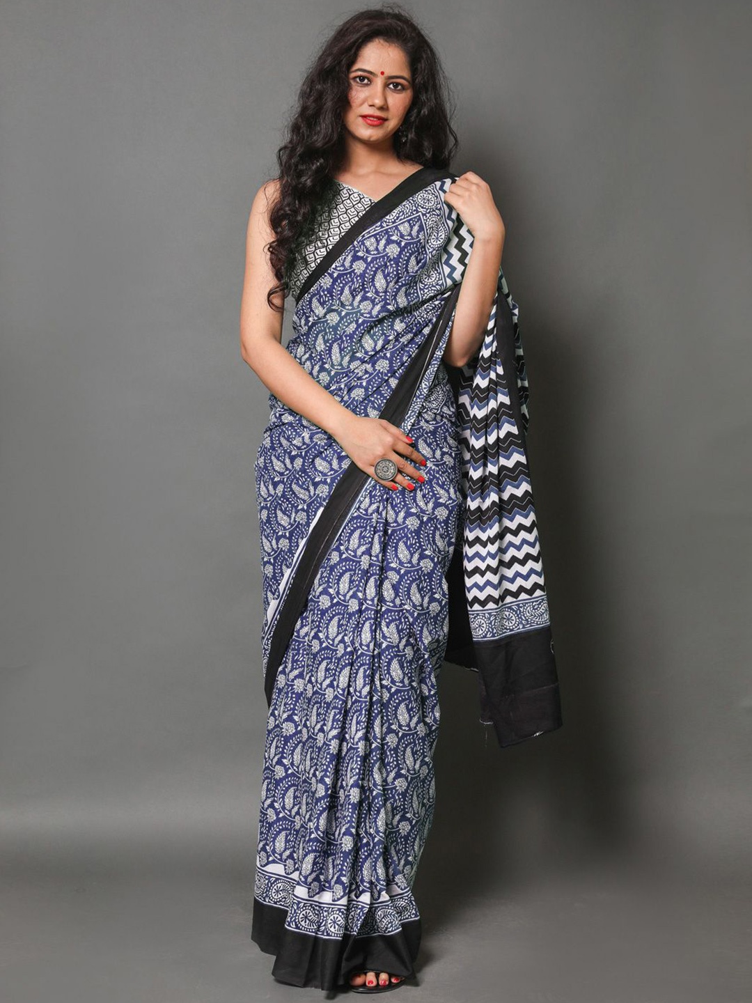 

KALINI Ethnic Motifs Printed Pure Cotton Saree, Blue