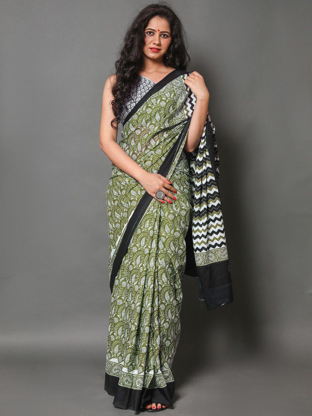 

KALINI Floral Pure Cotton Saree, Green