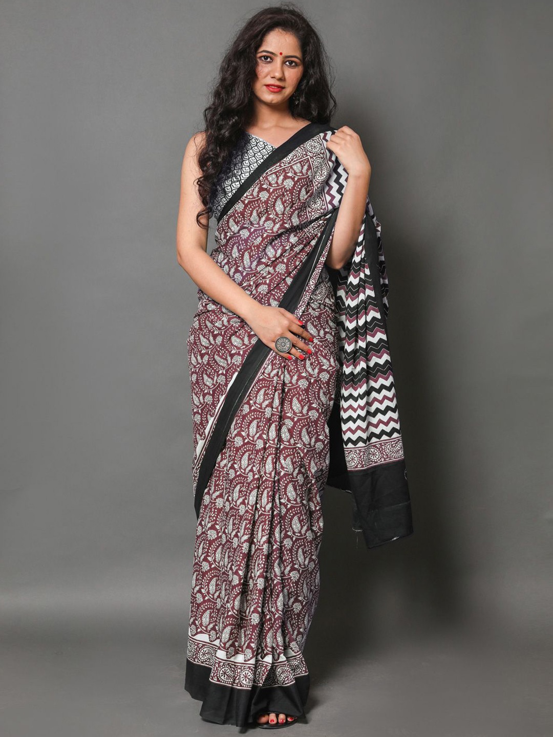 

KALINI Ethnic Motifs Pure Cotton Saree, Maroon