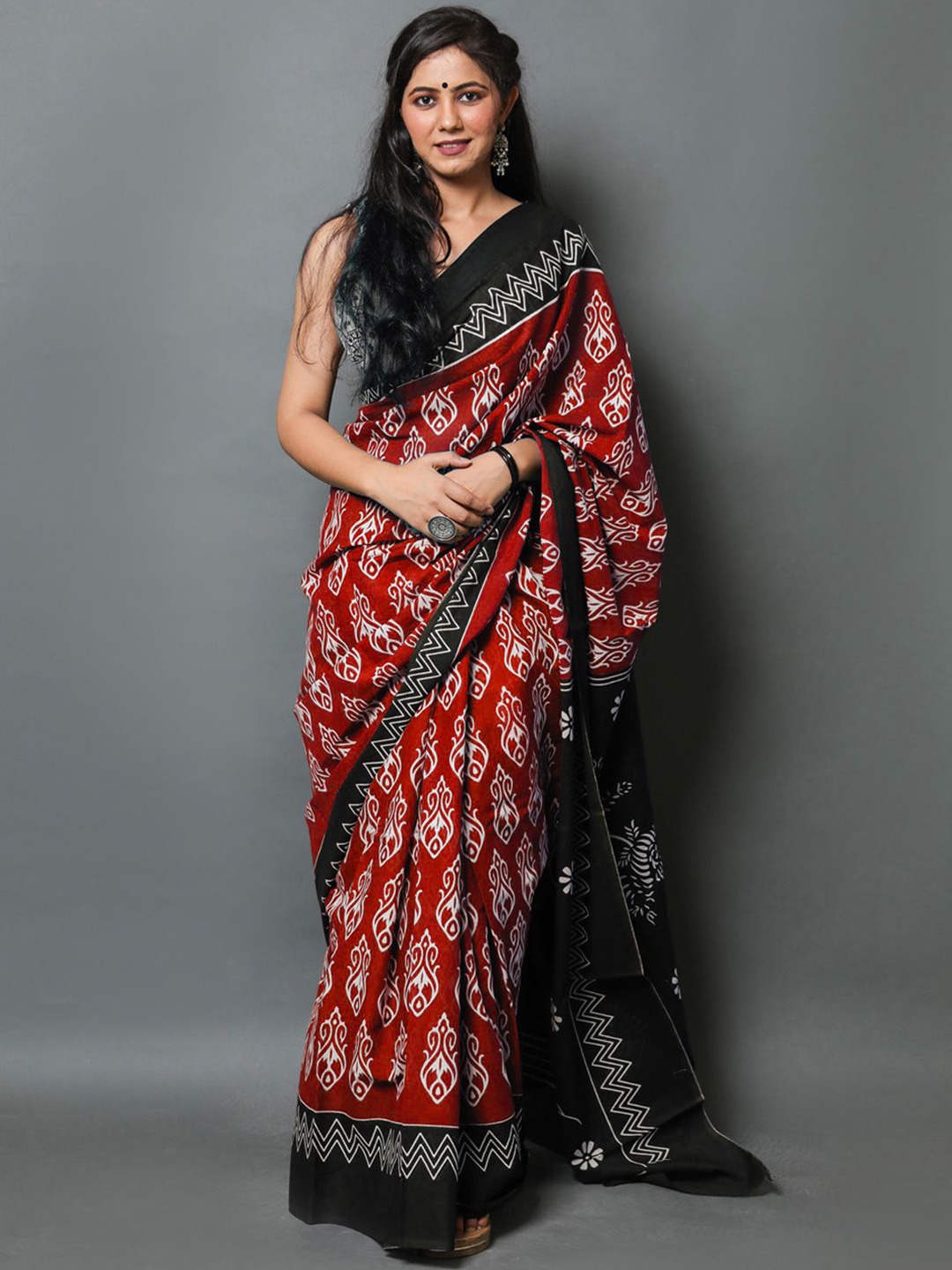 

KALINI Ethnic Motifs Printed Pure Cotton Saree, Red