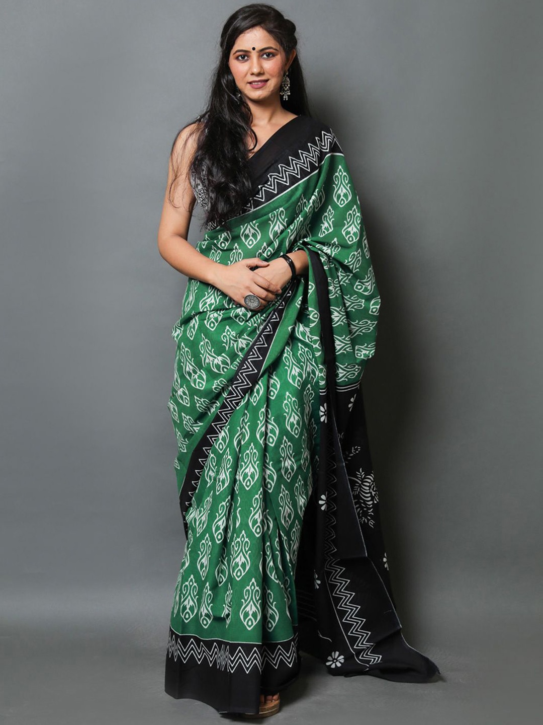 

KALINI Ethnic Motifs Pure Cotton Saree, Green