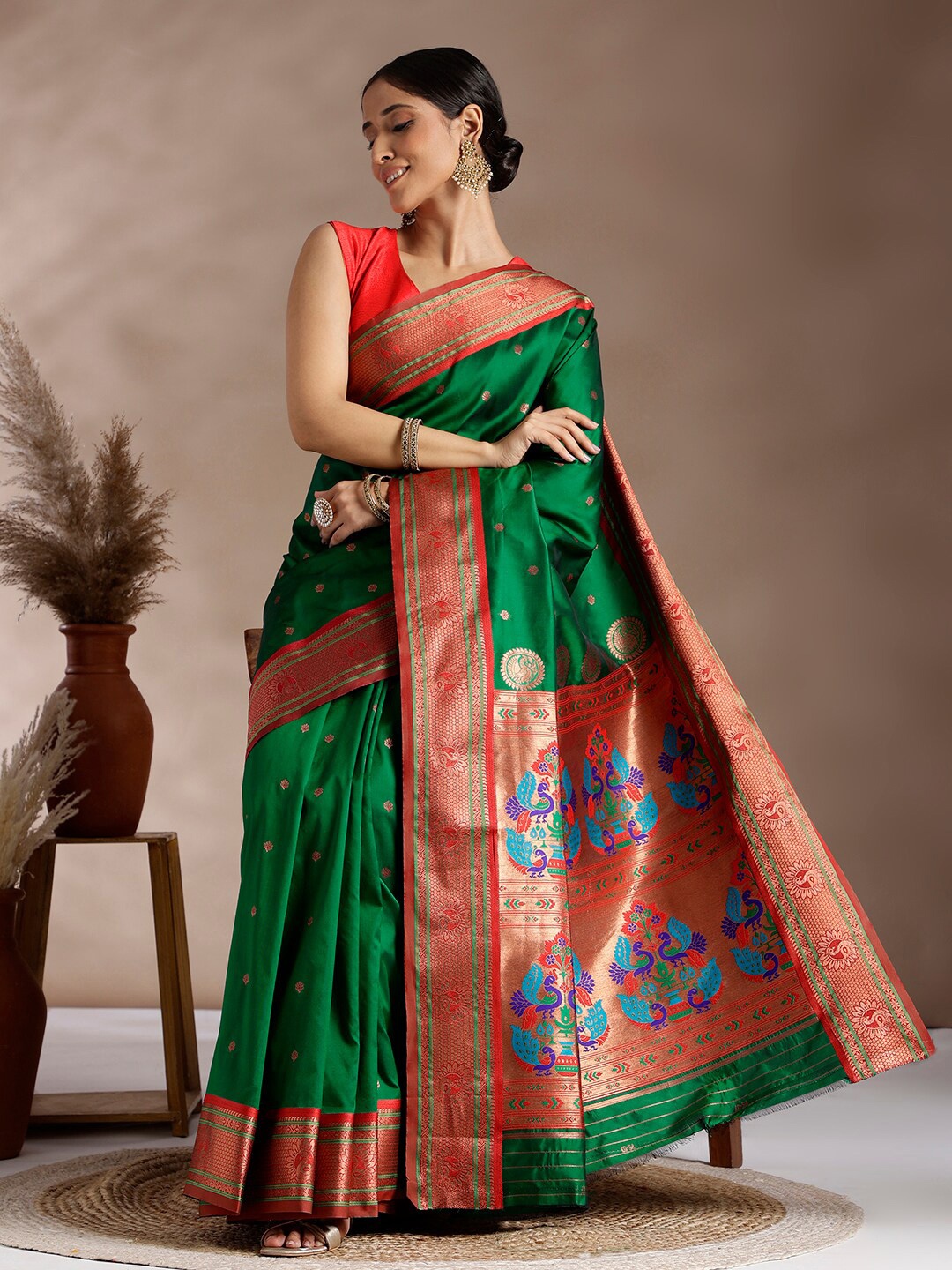 

JUST FASHION Ethnic Motifs Woven Design Zari Paithani Saree, Green