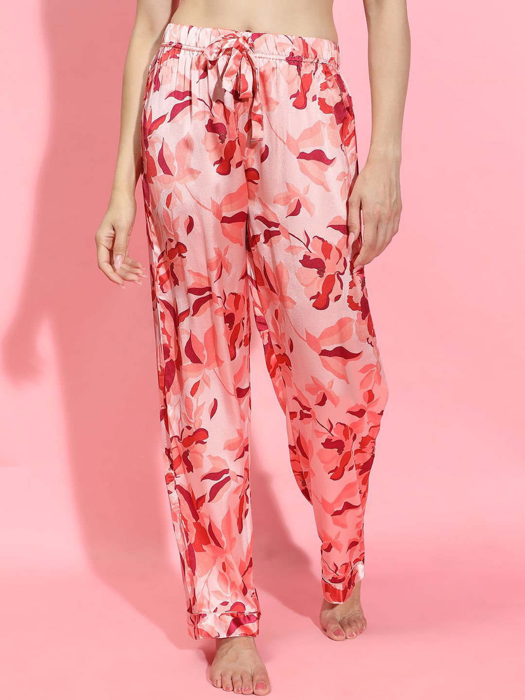 

Oxolloxo Women Floral Printed Mid Rise Lounge Pants, Pink