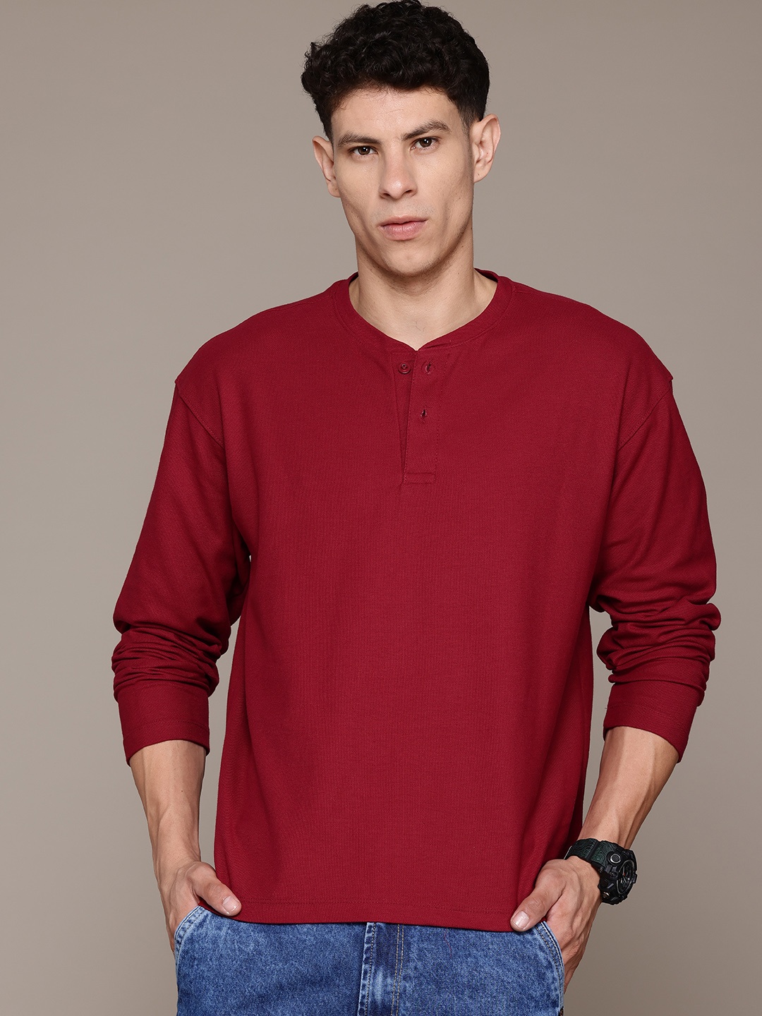 

The Roadster Lifestyle Co. Men Henley Neck Sweatshirt, Maroon