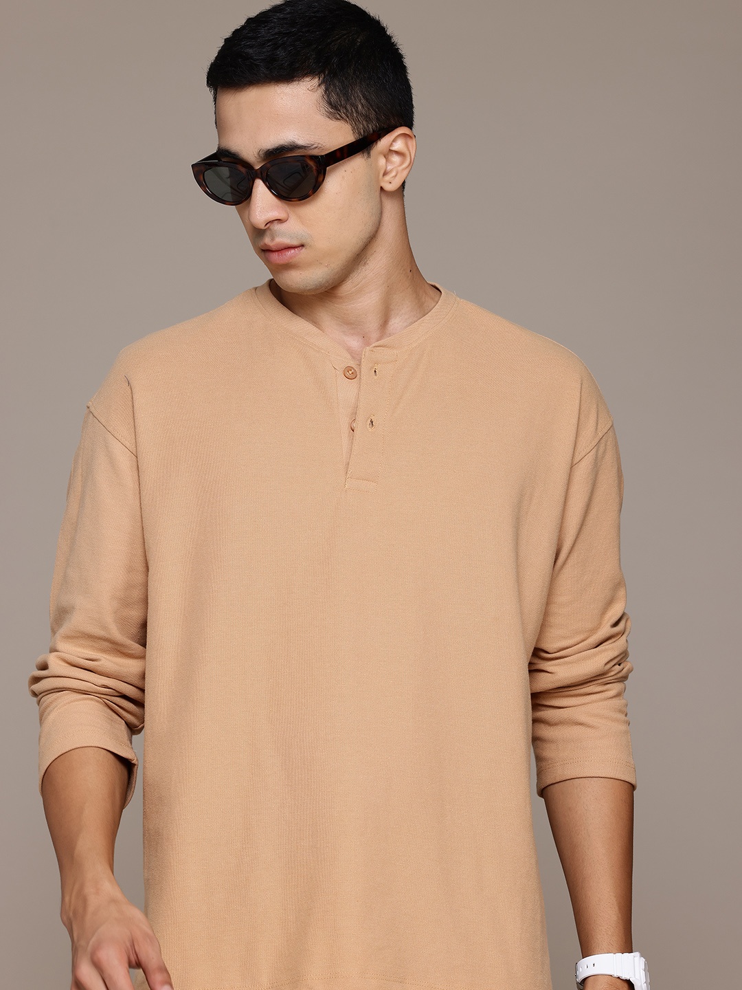 

The Roadster Lifestyle Co. Men Henley Neck Sweatshirt, Beige