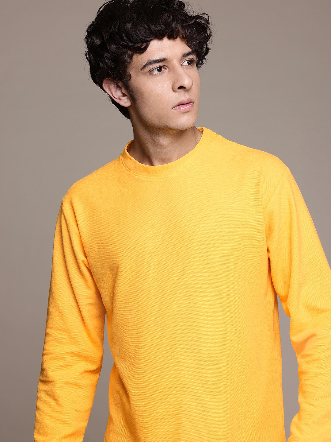 

The Roadster Lifestyle Co. Solid Sweatshirt, Yellow