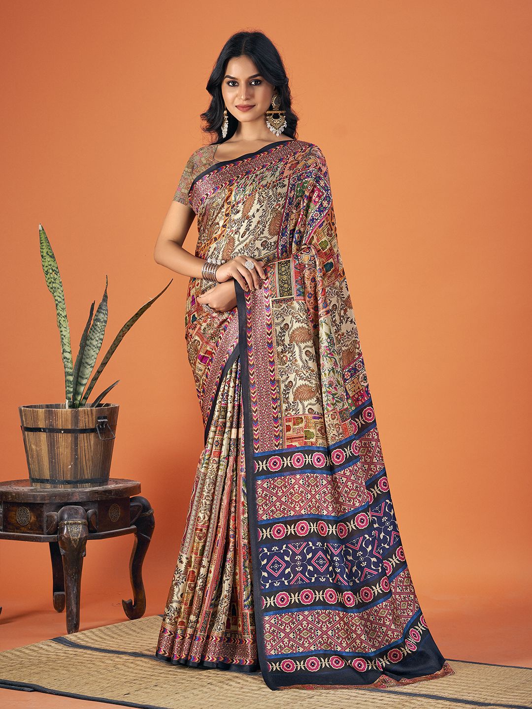 

Fashion Petals Ethnic Motifs Pashmina Tussar Saree, Cream