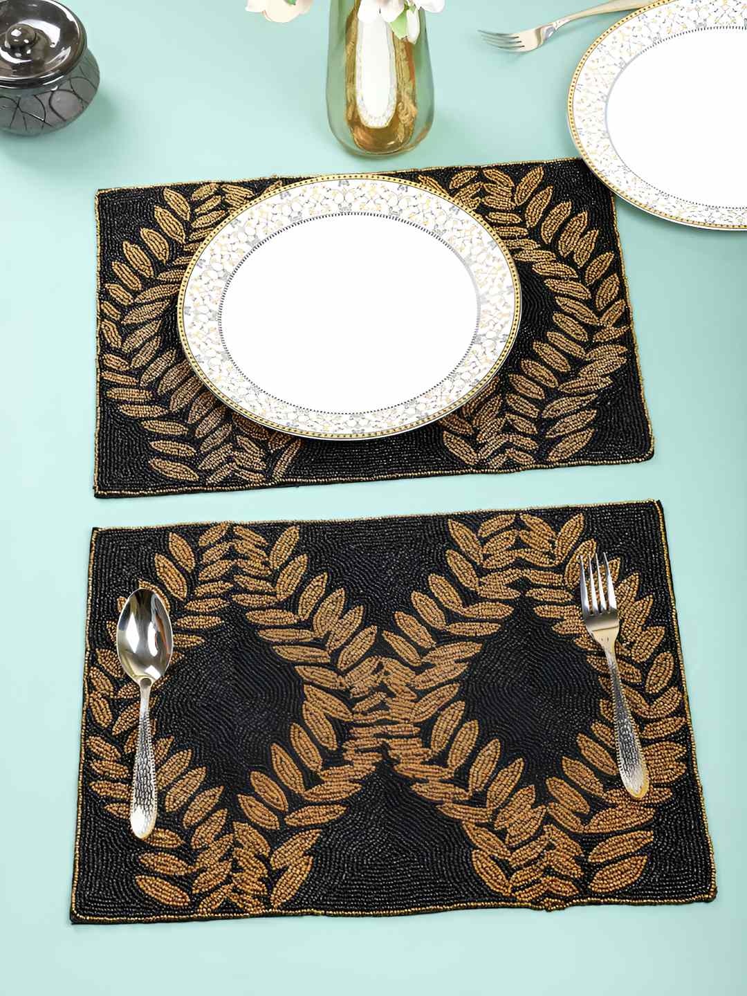 

PURINA'S 2 Pcs Black & Brown Floral Printed Beaded Table Placemats