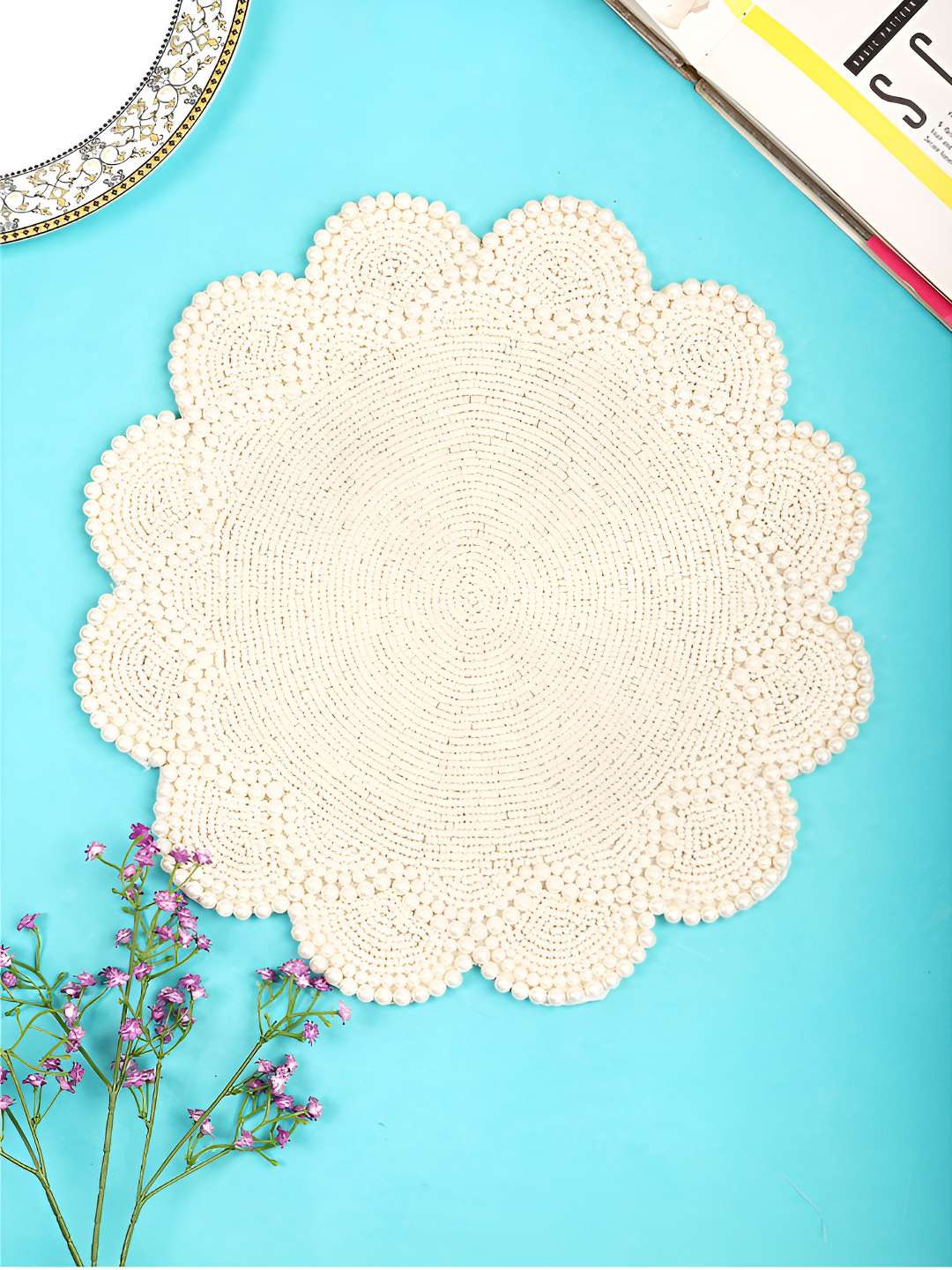 

PURINA'S White Beaded Table Placemats