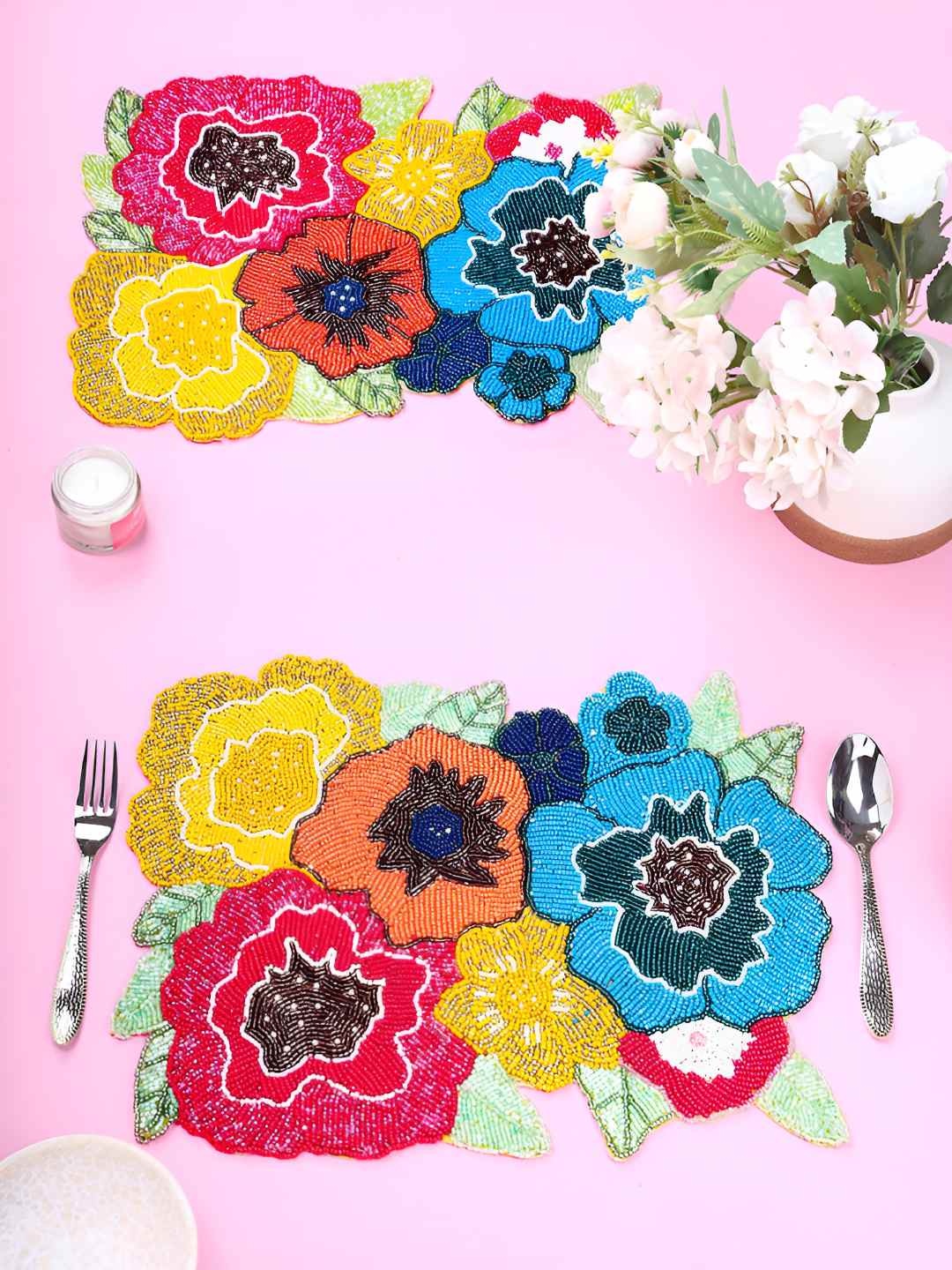 

PURINA'S 2-Pcs Red & Blue Embellished Beaded Table Placemats