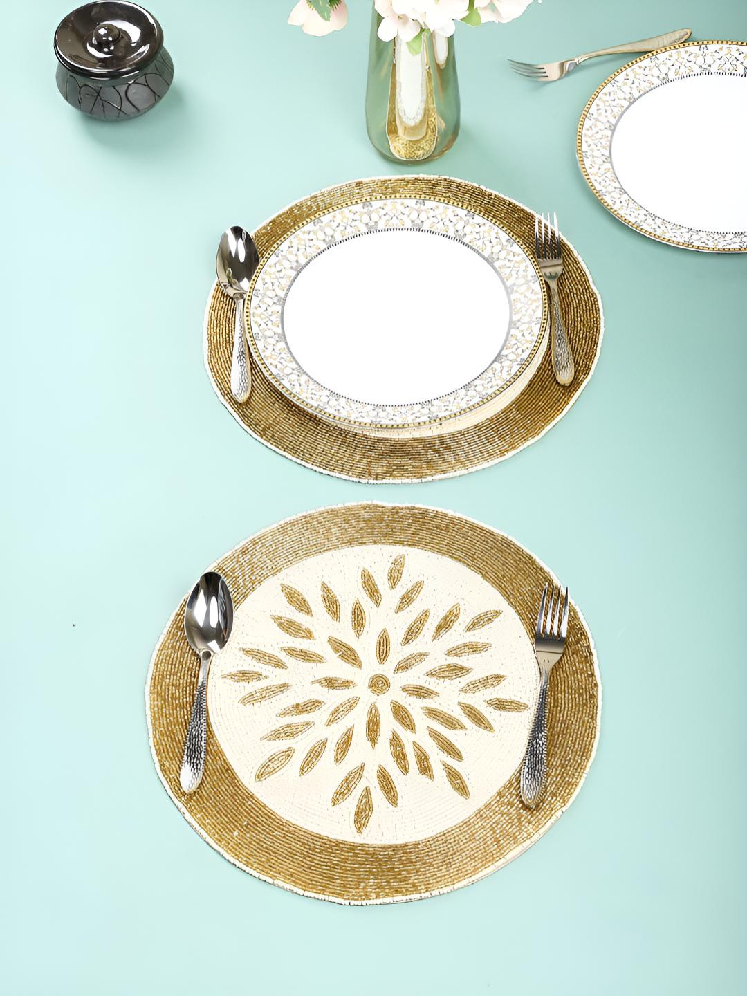 

PURINA'S White & Yellow 2 Pieces Floral Embellished Round Table Placemats