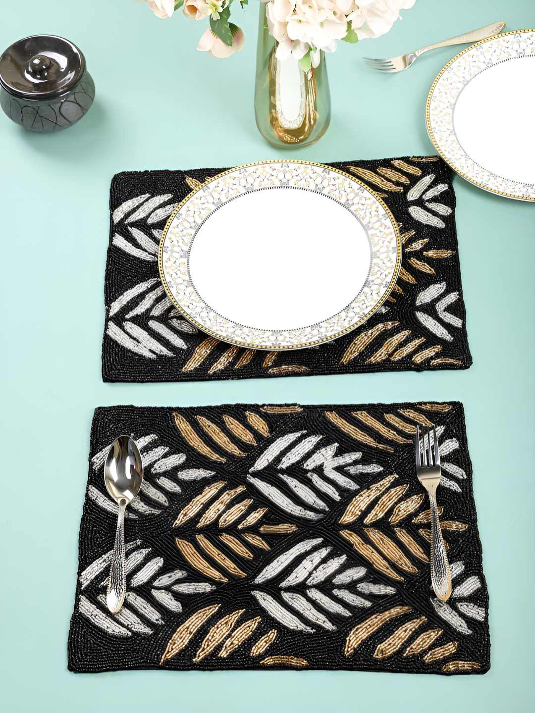 

PURINA'S 2 Pcs Green & Black Textured Beads Table Placemats, Cream