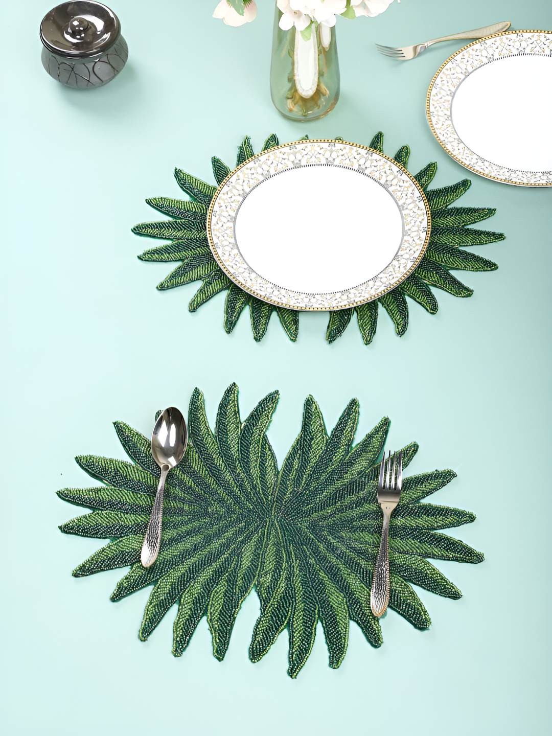 

PURINA'S Green 2 Pieces Floral Embellished Table Placemats