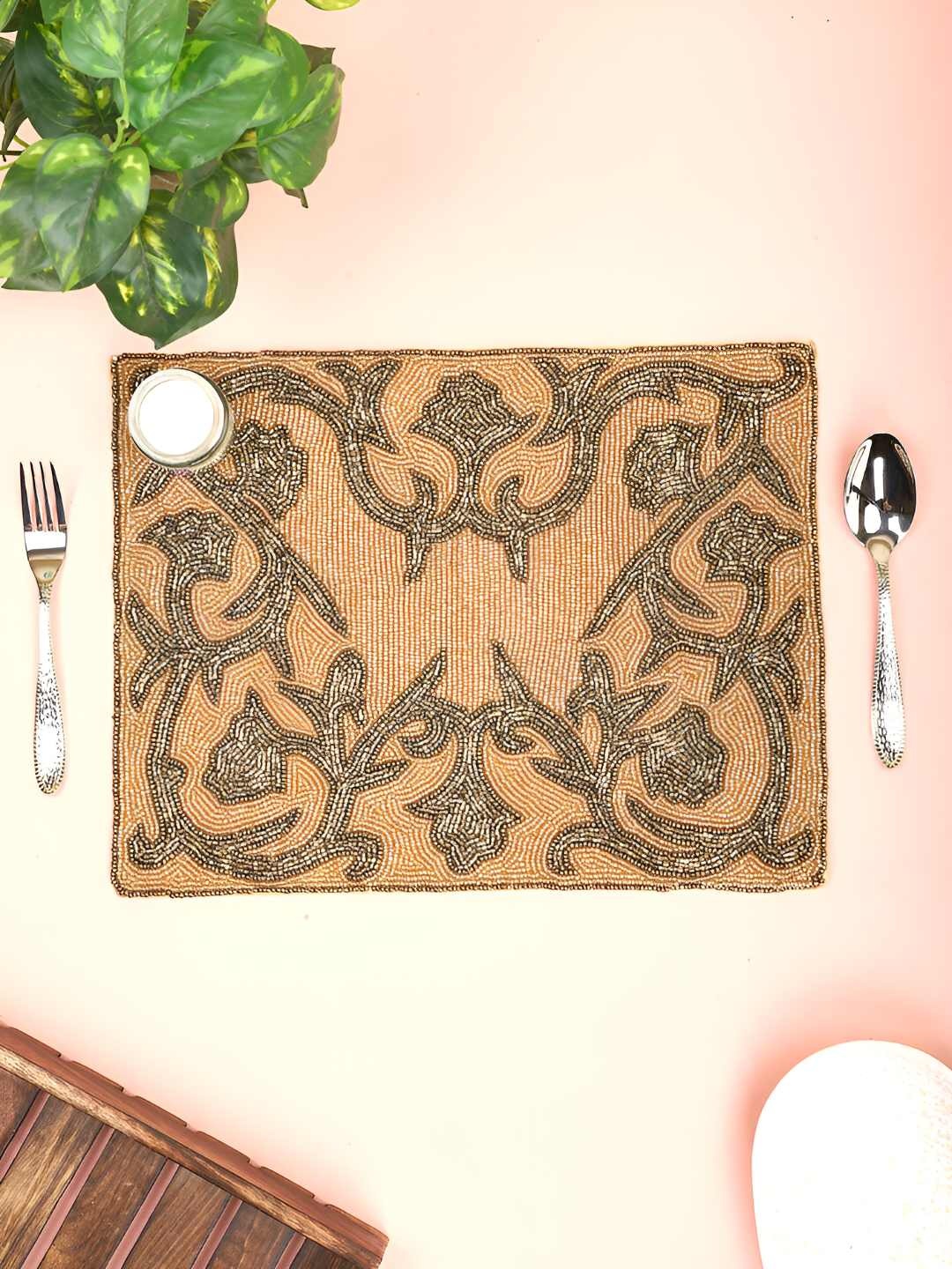 

PURINA'S Brown & Copper Toned Floral Embellished Rectangle Table Placemats