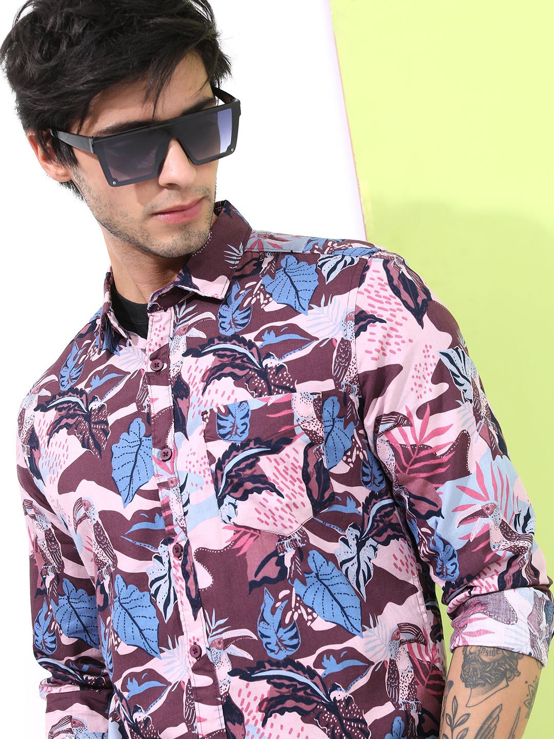

HIGHLANDER Men Printed Slim Fit Shirt, Purple