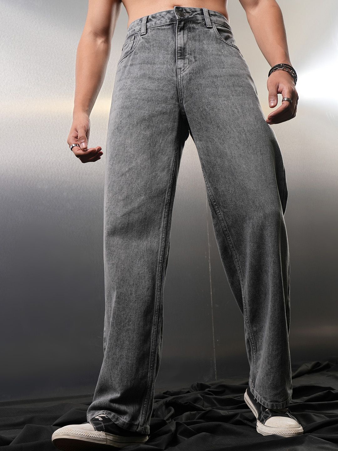

HIGHLANDER Men Wide Leg Clean Look Heavy Fade Whiskers and Chevrons Baggy Cotton Jeans, Grey