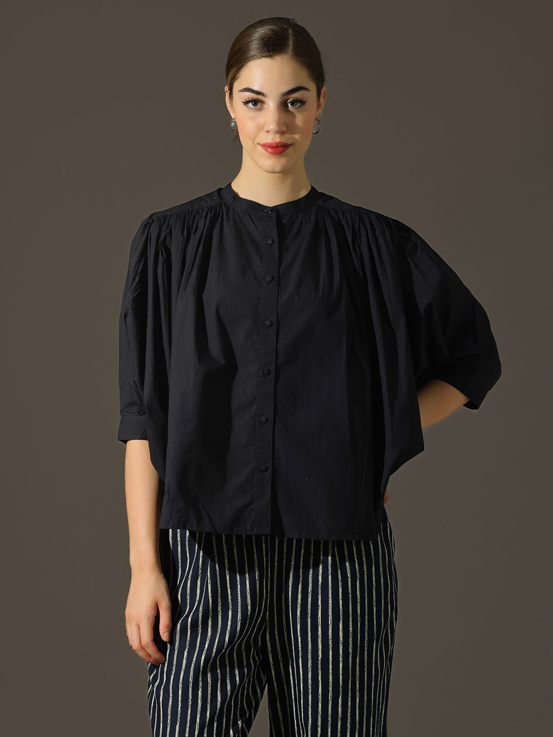 

Dora Dori Relaxed Fit Solid Round Neck Back Tie-Ups Top, Black