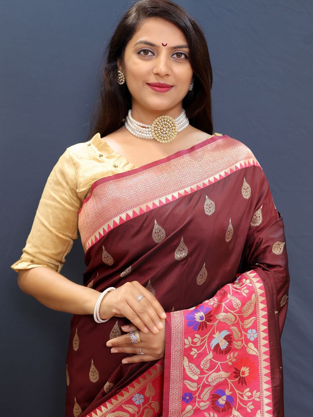 

SGF11 Ethnic Motifs Zari Kanjeevaram Saree, Maroon