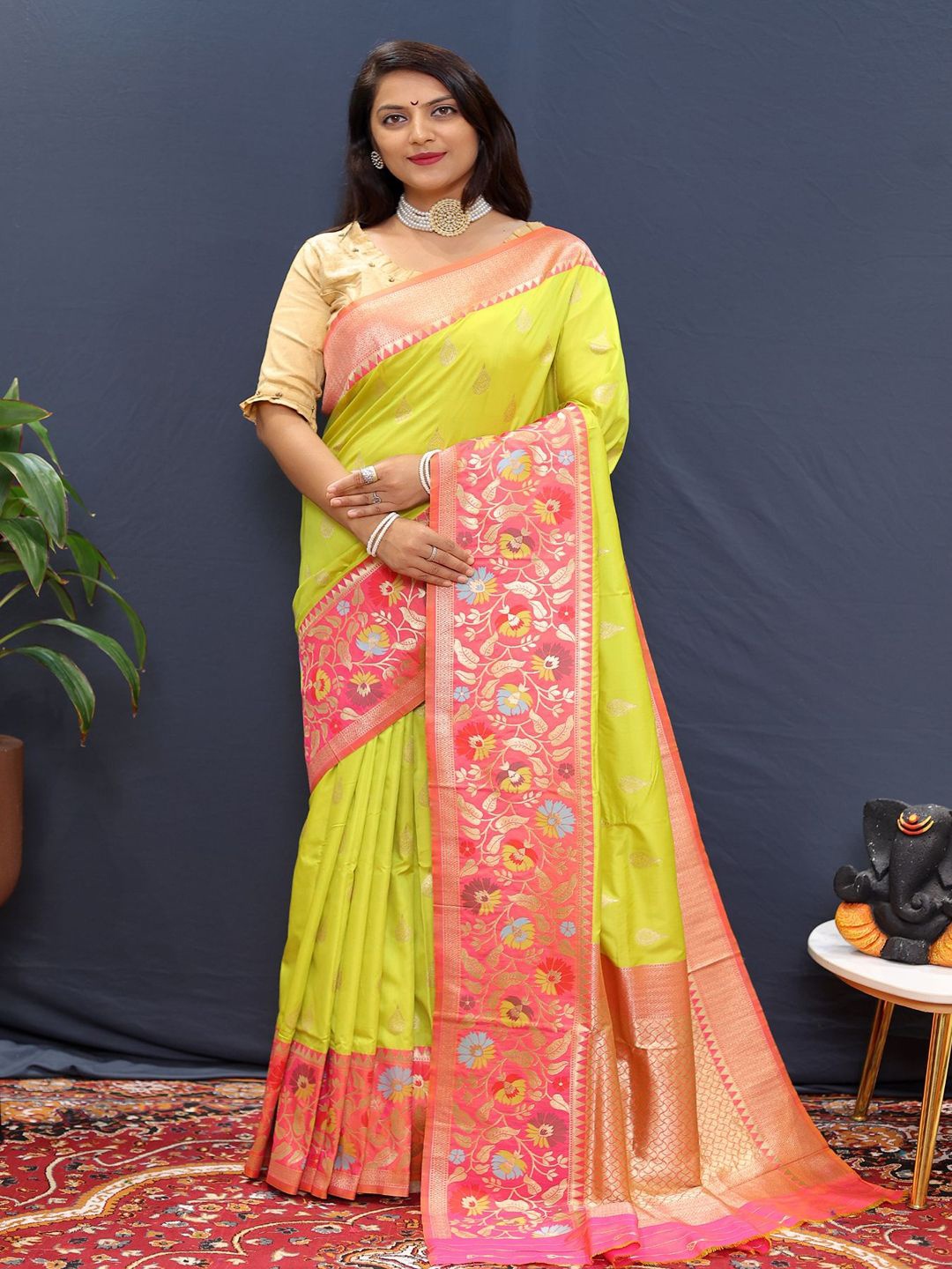 

SGF11 Woven Design Zari Kanjeevaram Saree, Yellow