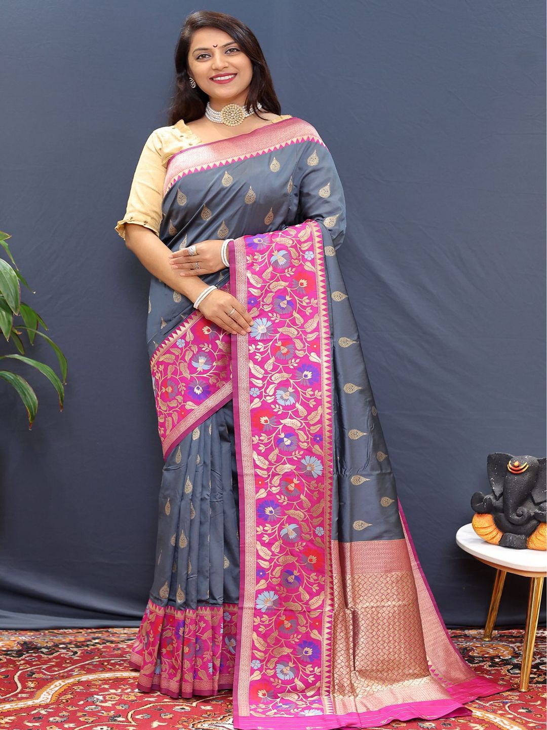 

SGF11 Woven Design Zari Kanjeevaram Saree, Grey