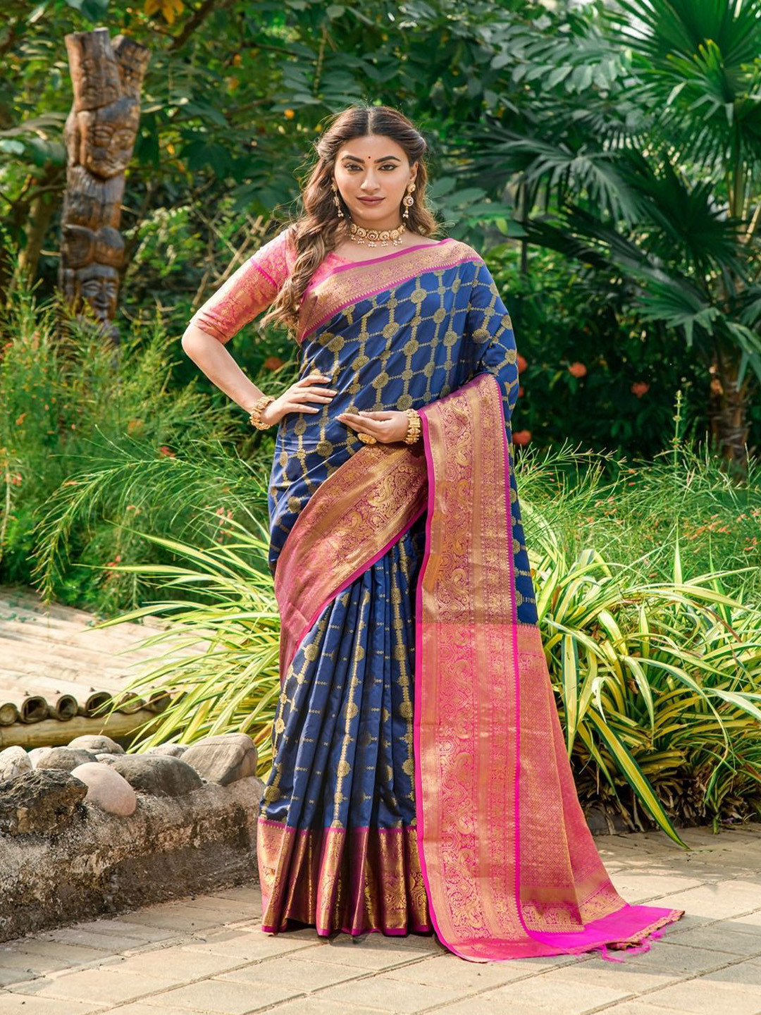 

SGF11 Ethnic Motifs Zari Woven Design Kanjeevaram Saree, Blue