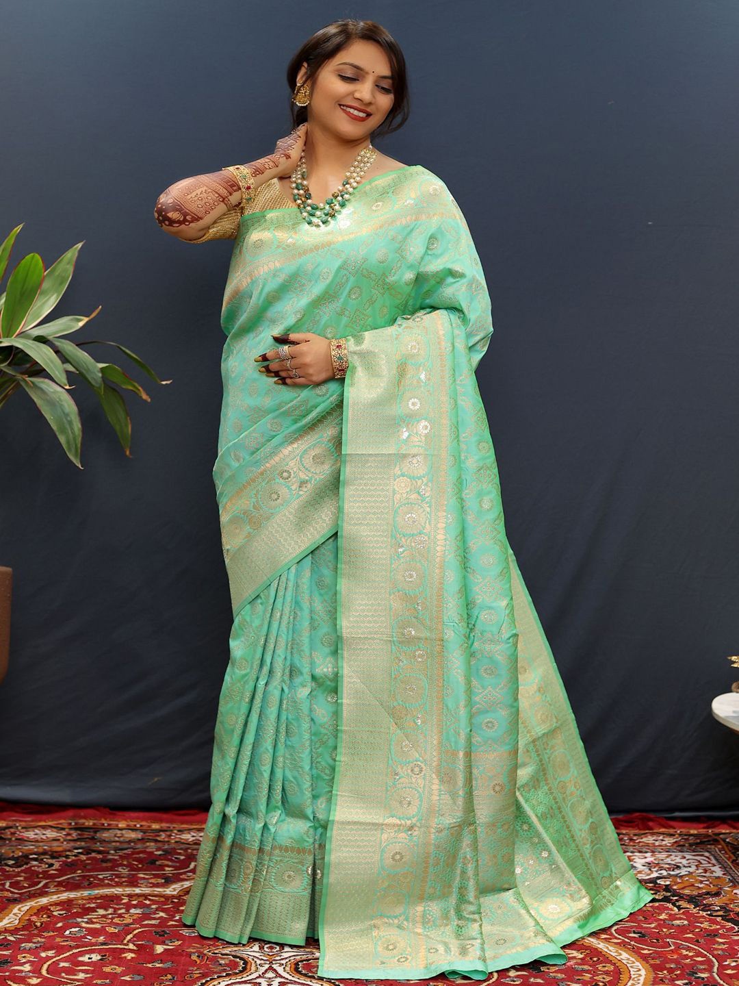 

SGF11 Woven Design Zari Kanjeevaram Saree, Sea green