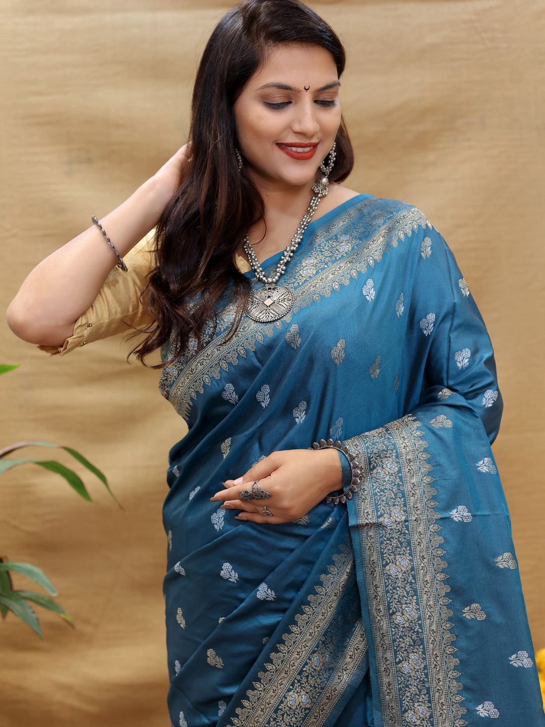 

SGF11 Floral Zari Kanjeevaram Saree, Teal