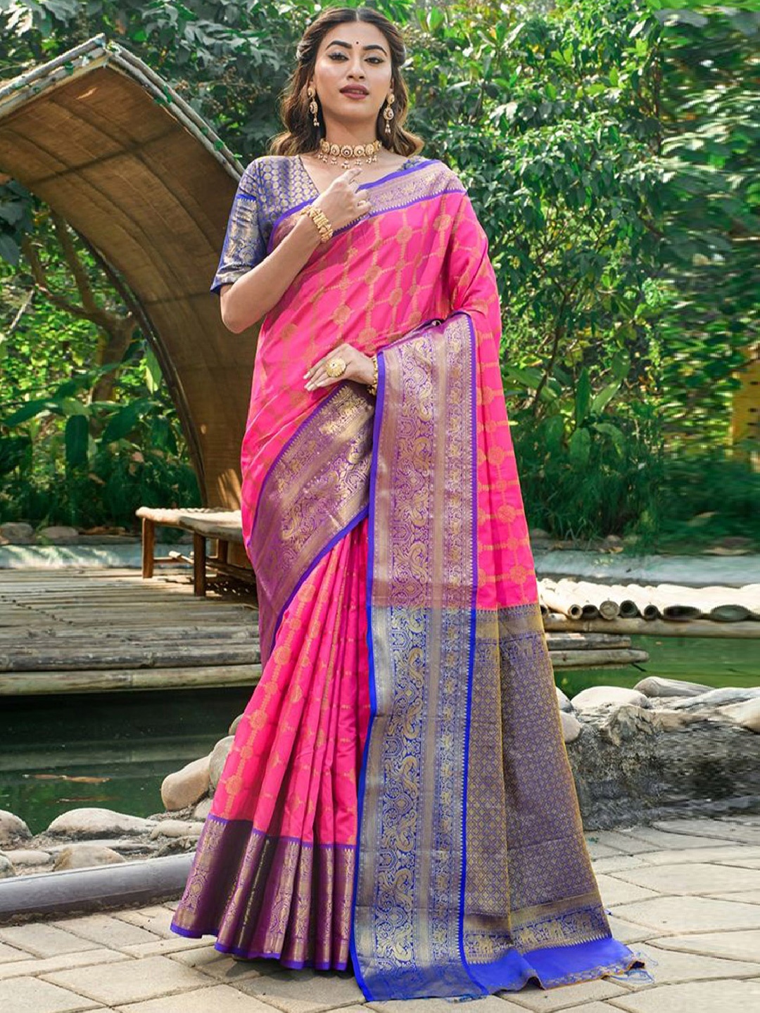 

SGF11 Woven Design Zari Kanjeevaram Saree, Pink