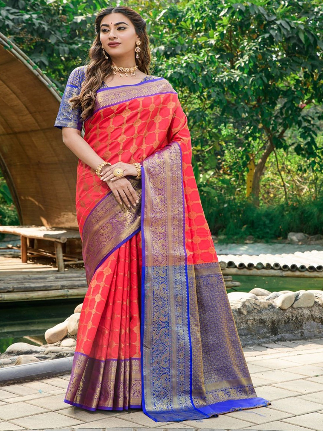 

SGF11 Checked Zari Kanjeevaram Saree, Red