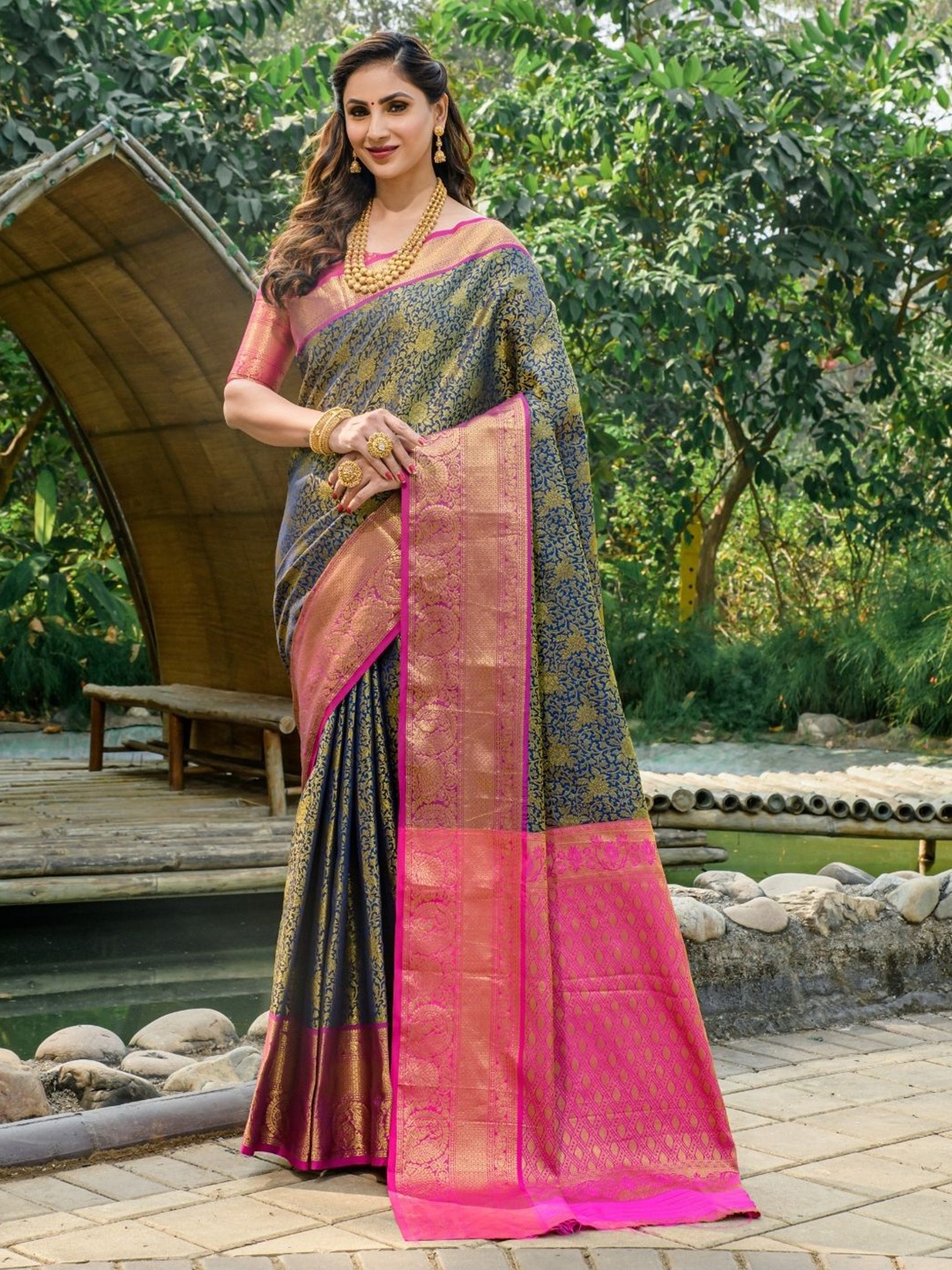 

SGF11 Ethnic Motifs Zari Kanjeevaram Saree, Blue