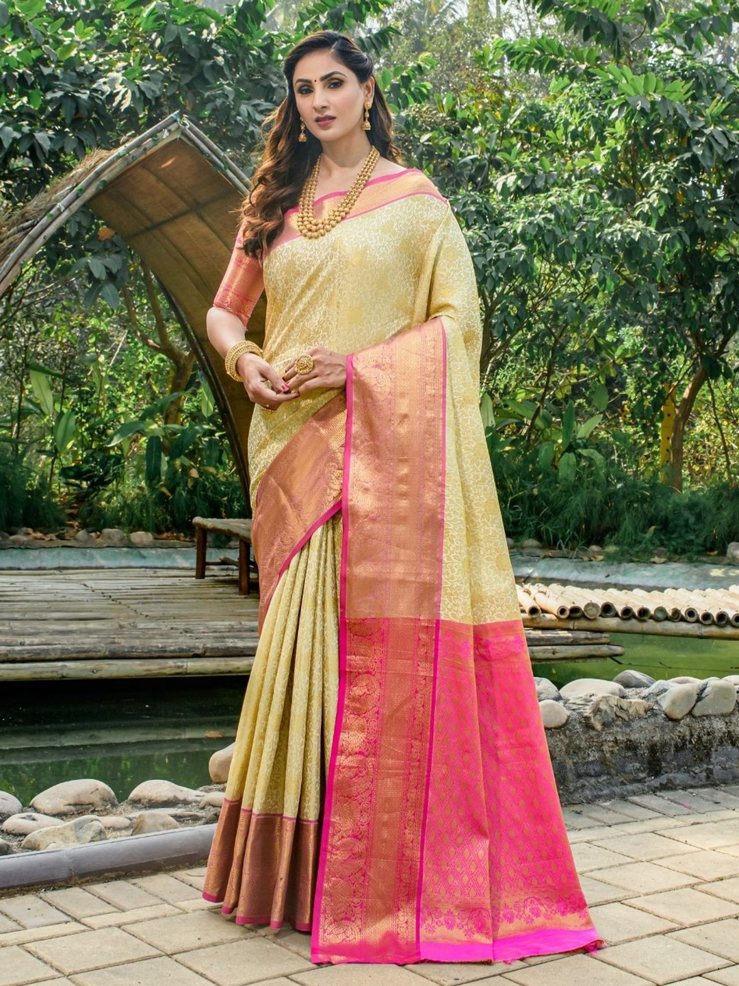 

SGF11 Zari Woven Design Kanjeevaram Saree, White