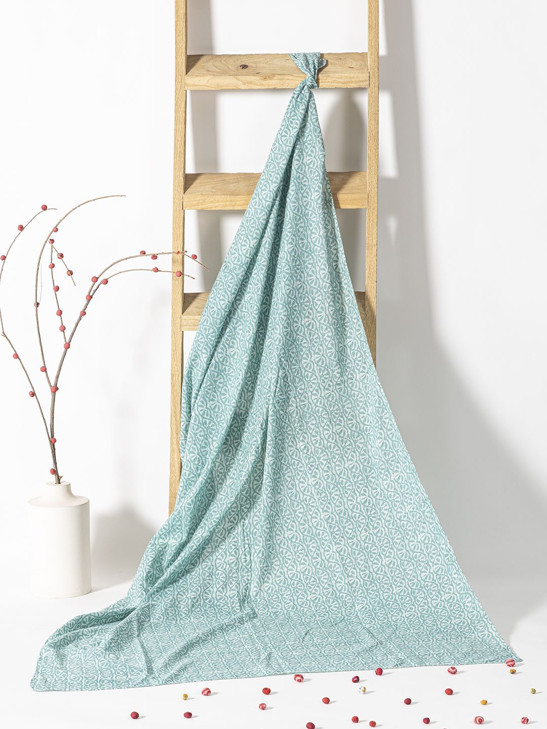 

Contrast Living Women Printed Pure Cotton Scarf, Green
