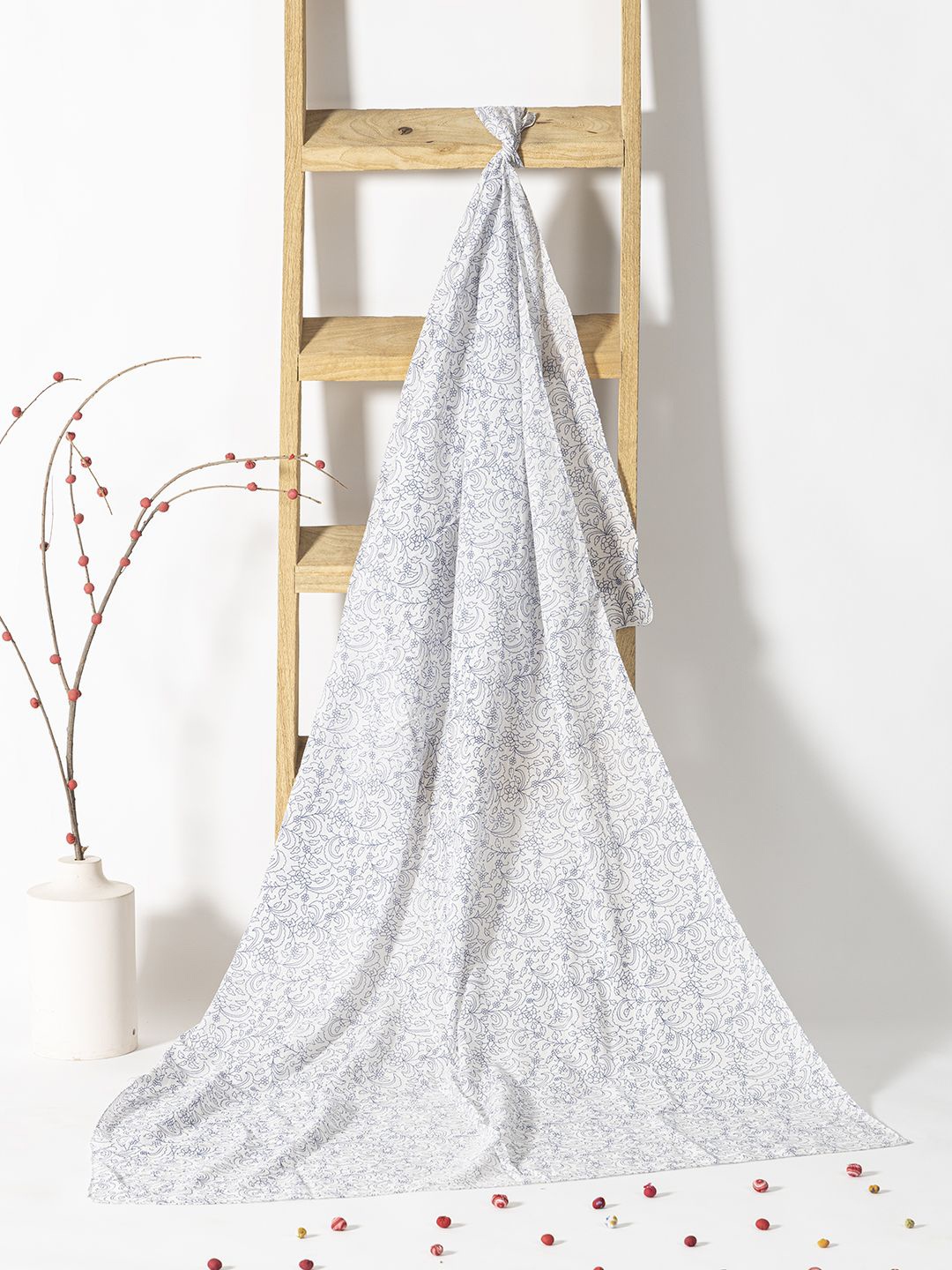 

Contrast Living Women Floral Printed Pure Cotton Scarf, White