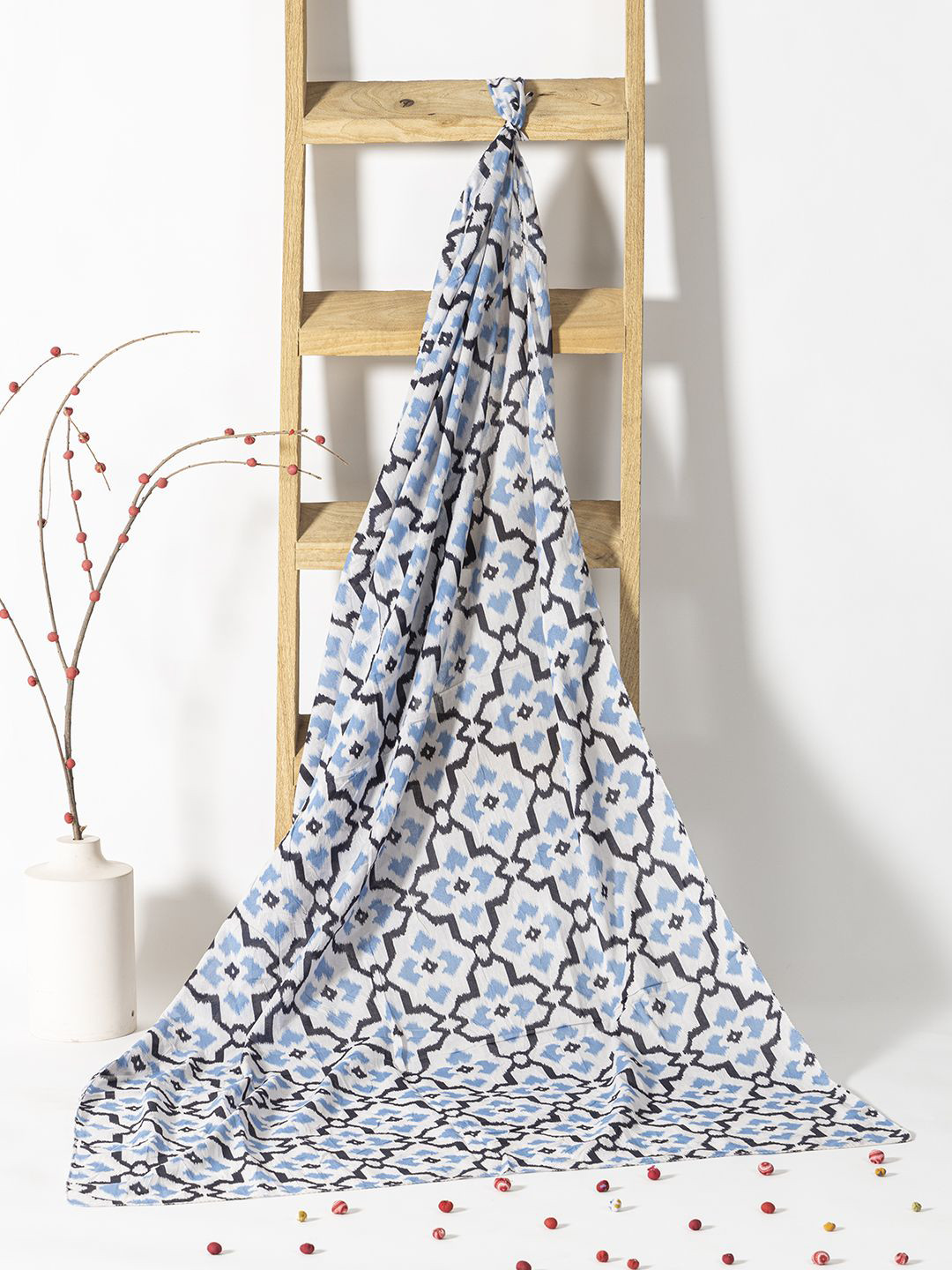 

Contrast Living Women Printed Pure Cotton Scarf, Blue