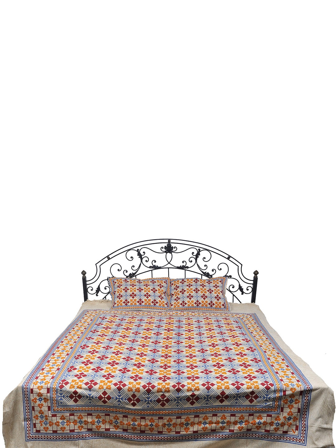 

Exotic India Beige & Maroon Floral Cotton 300 TC Queen Bedsheet with 2 Pillow Covers