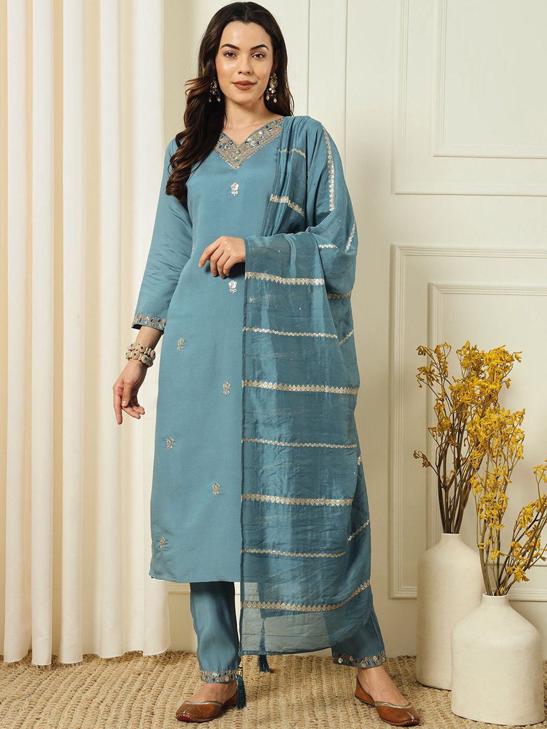 

MORLY Floral Embroidered Regular Sequinned Straight Kurta With Trousers & Dupatta, Turquoise blue