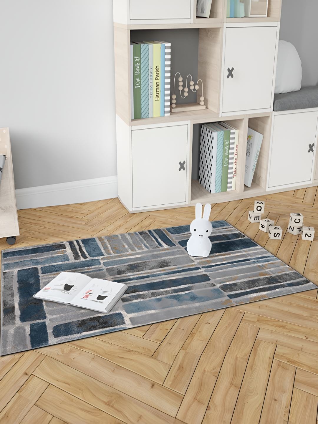

Sapana Carpet-Mats Cream-Coloured & Blue Abstract Anti-Skid Carpet