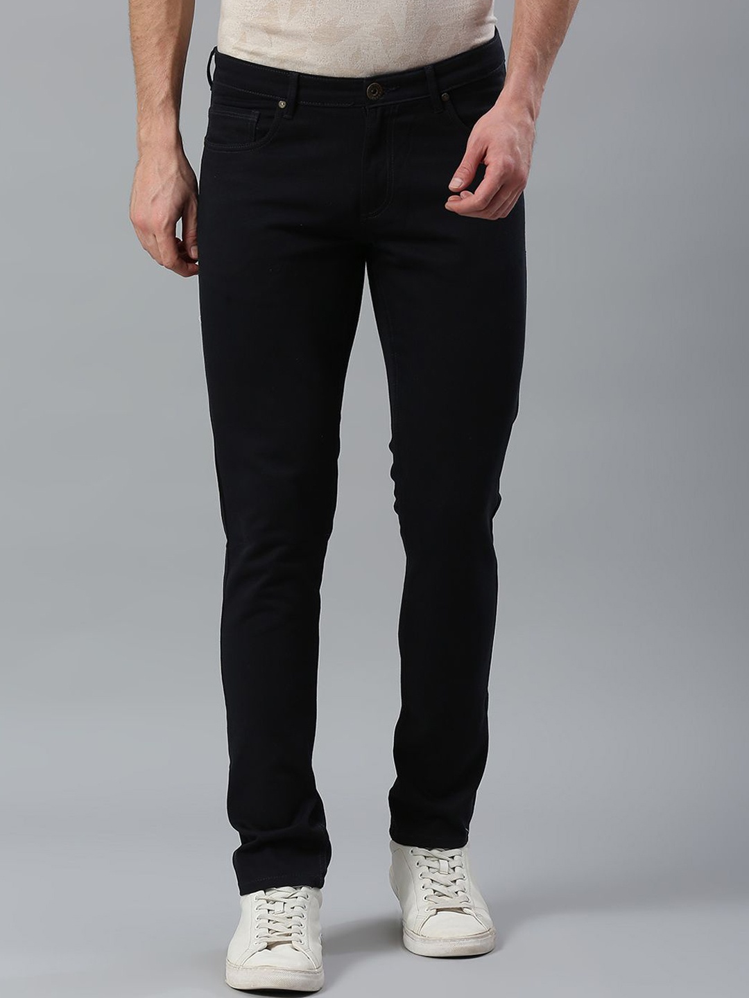 

Klub Fox Men Skinny Fit Slash Knee Jeans, Navy blue