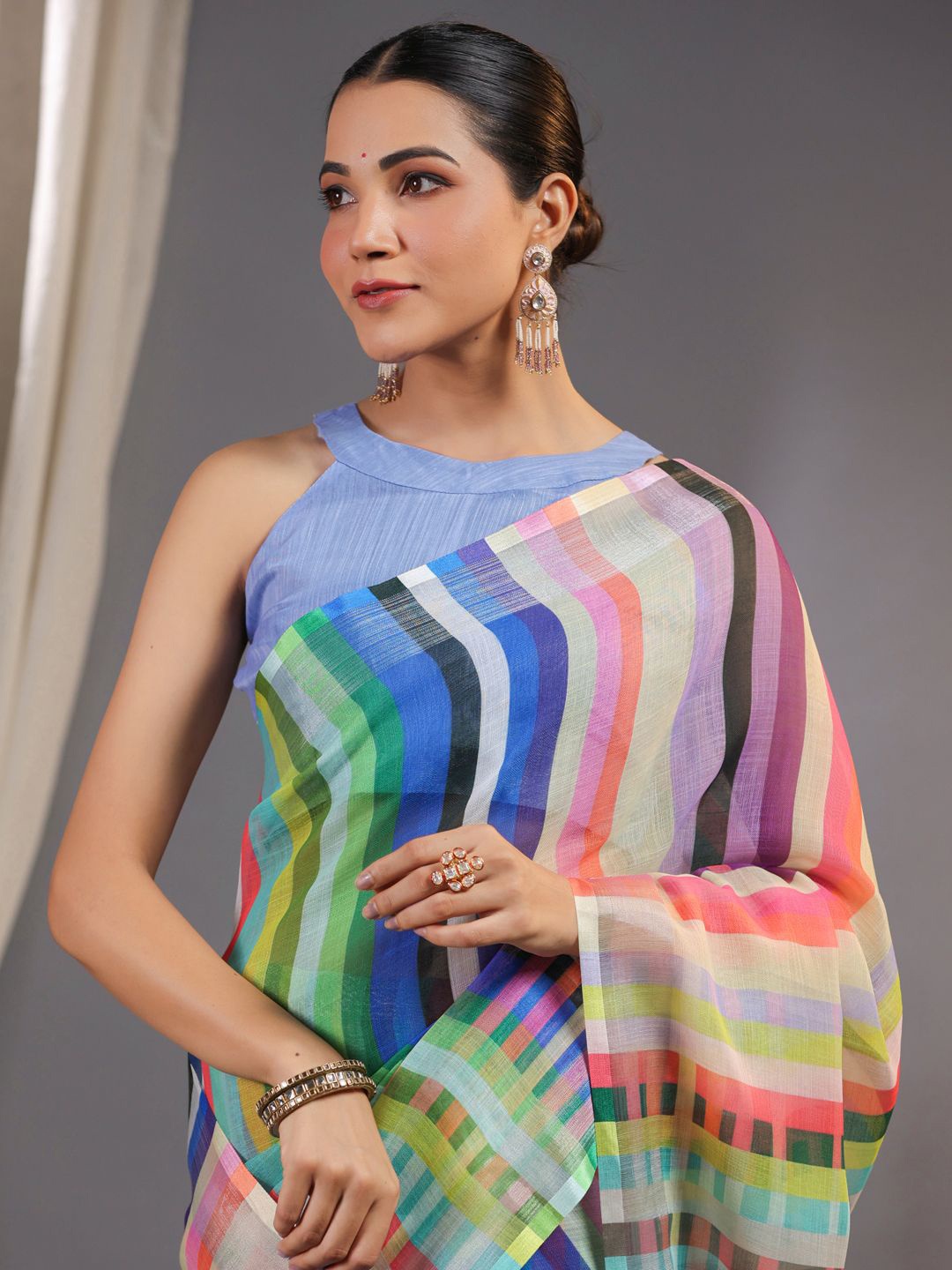 

Sangria Striped Pure Linen Saree With Blouse Piece, Blue