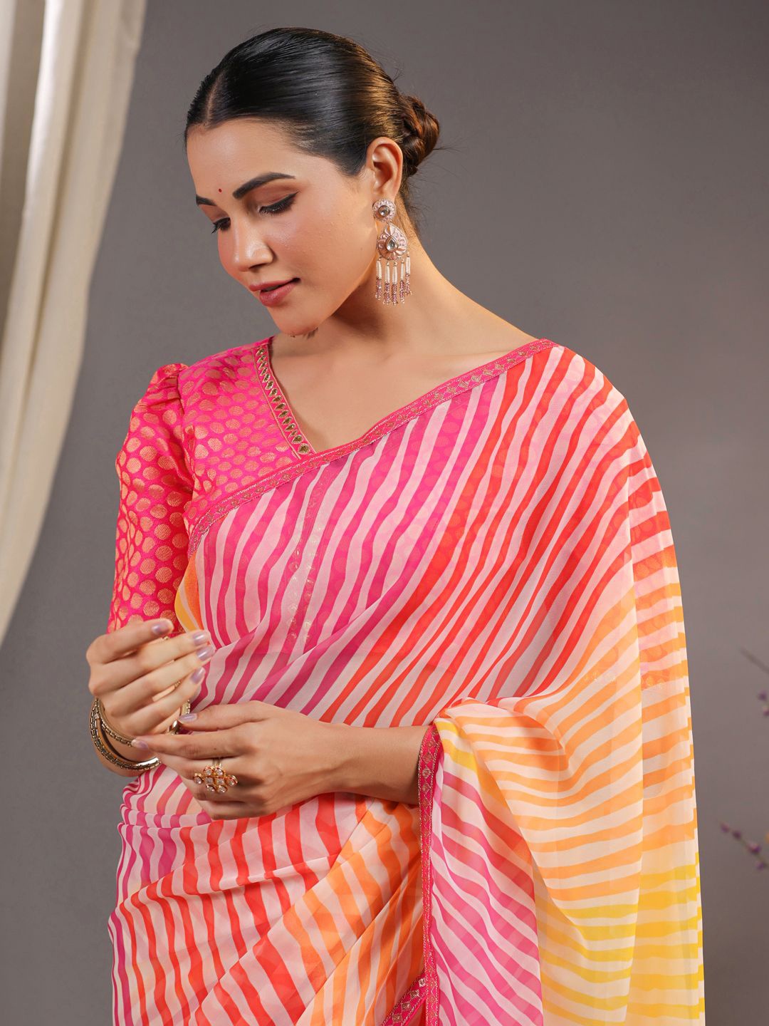 

Sangria Striped Saree, Pink