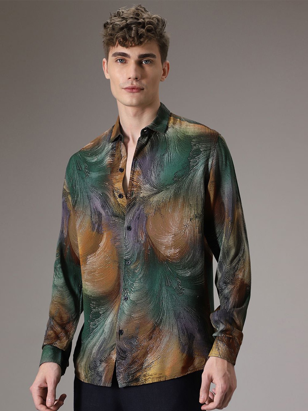 

Banana Club Men Classic Abstract Printed Spread Collar Casual Shirt, Teal