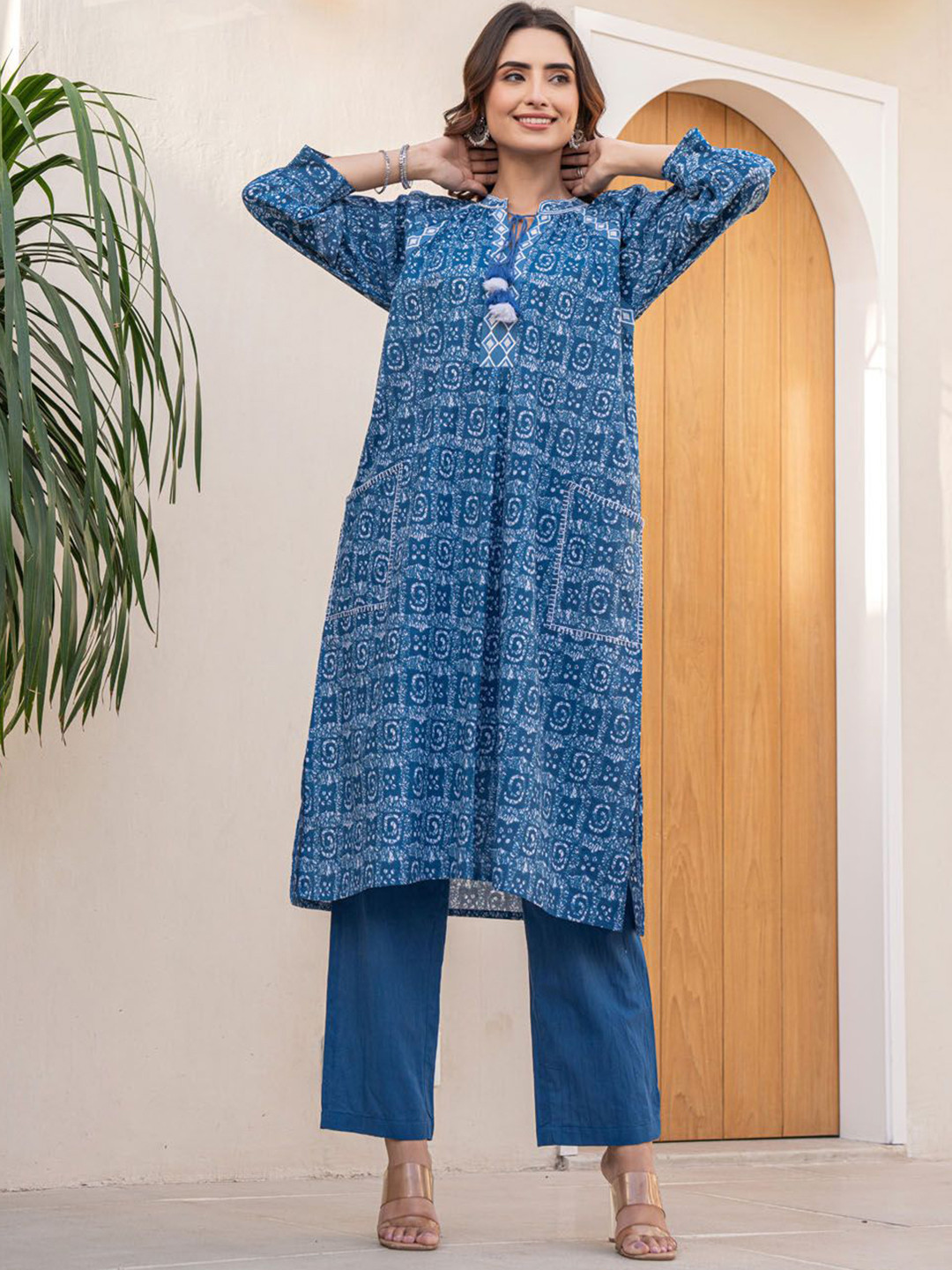

FASHION DWAR Geometric Printed Tie-Up Neck Regular Pure Cotton A-Line Kurta With Trousers, Blue